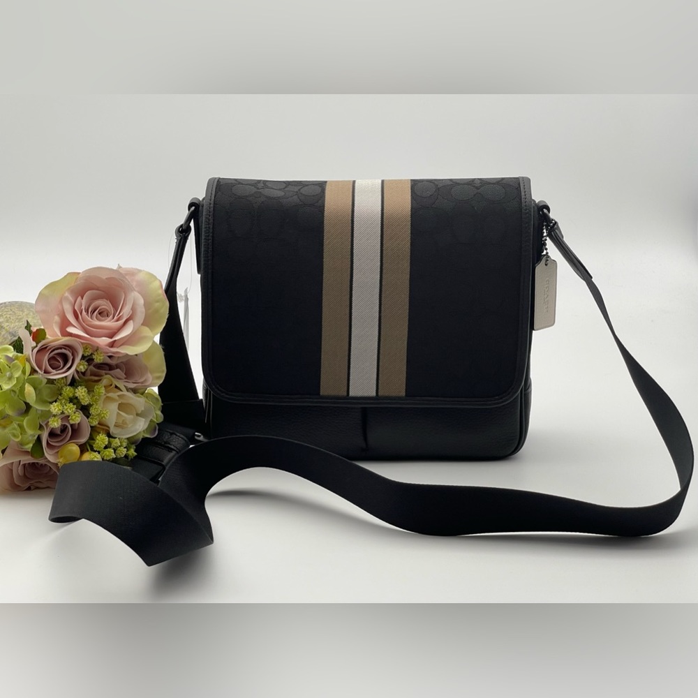 Coach Unisex Messenger Bag In Signature Jacquard With Stripe